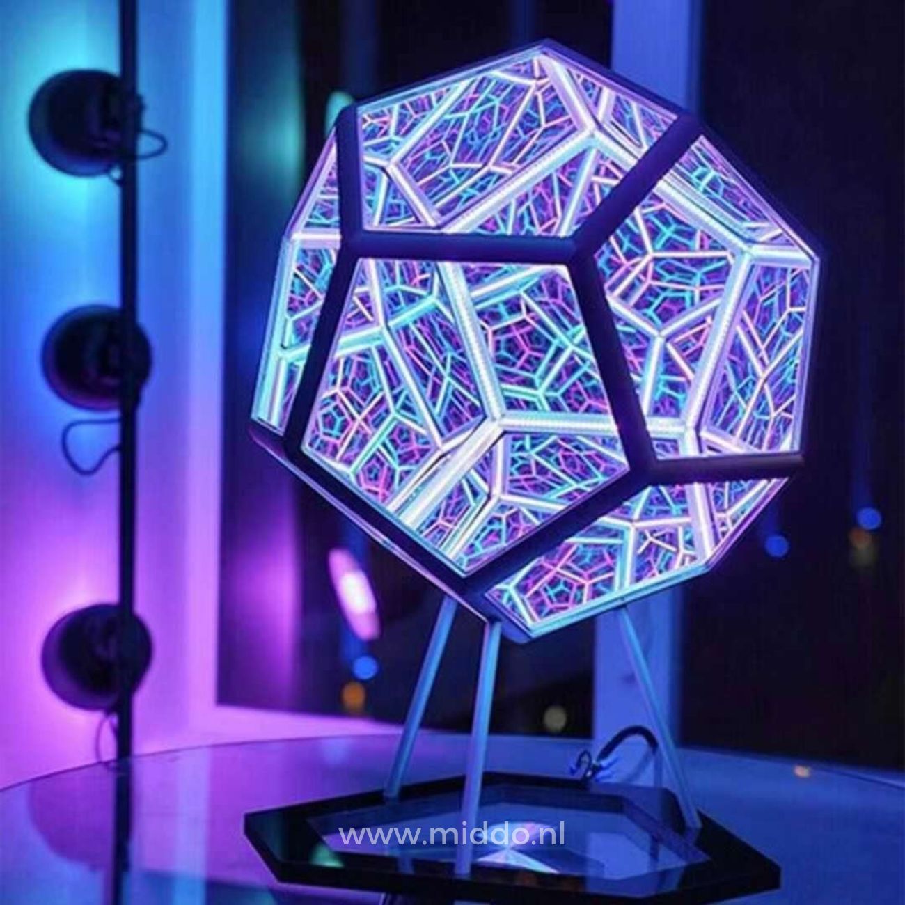 Infinity 3 Light Sphere™ | Ontdek een Eindeloze Wereld van Licht en Illusie